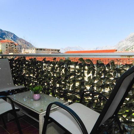 Apartment Luka&Sons Kotor Bagian luar foto