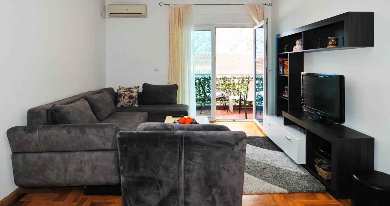 Apartment Luka&Sons Kotor Bagian luar foto