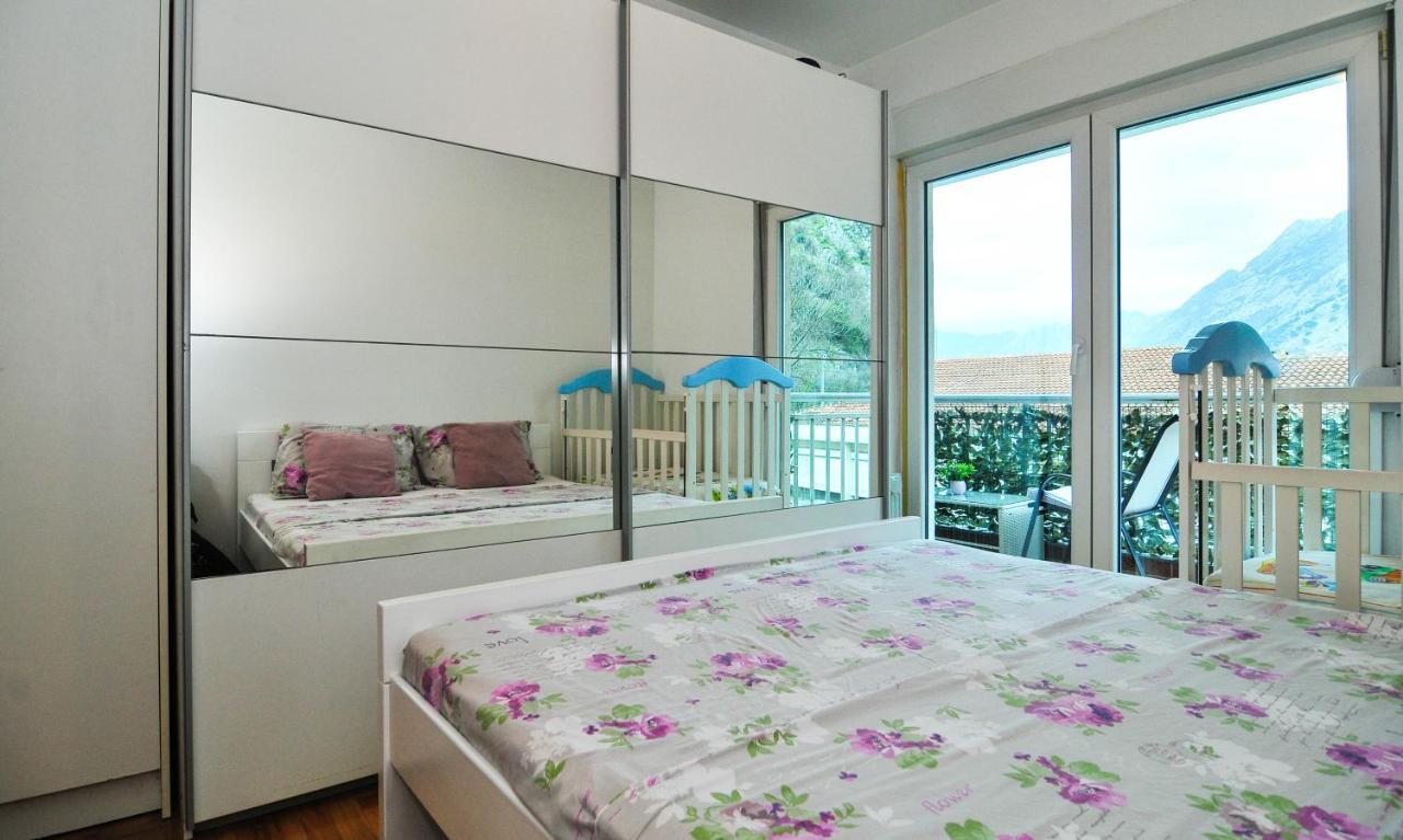 Apartment Luka&Sons Kotor Bagian luar foto